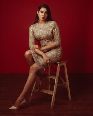 Sheriina Instagram - Style yourself with lessons from past.
Weigh yourself with works of today.
Dazzle yourself with dreams for tomorrow.
You are all set to make people look upto you.

@sheriina_21 
📸: @imthefashionfellow 
makeup: @essensemakeup 
hair: @luke_the_hairstylist 
styling: @sunilkarthik_sk 
Designer: @rehaneofficial 
studio: @uvi_photostudio 

#sherin #sheriina #sherina