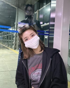Shin Ji Instagram - 유쾌한 퇴근길🤣

#코남매