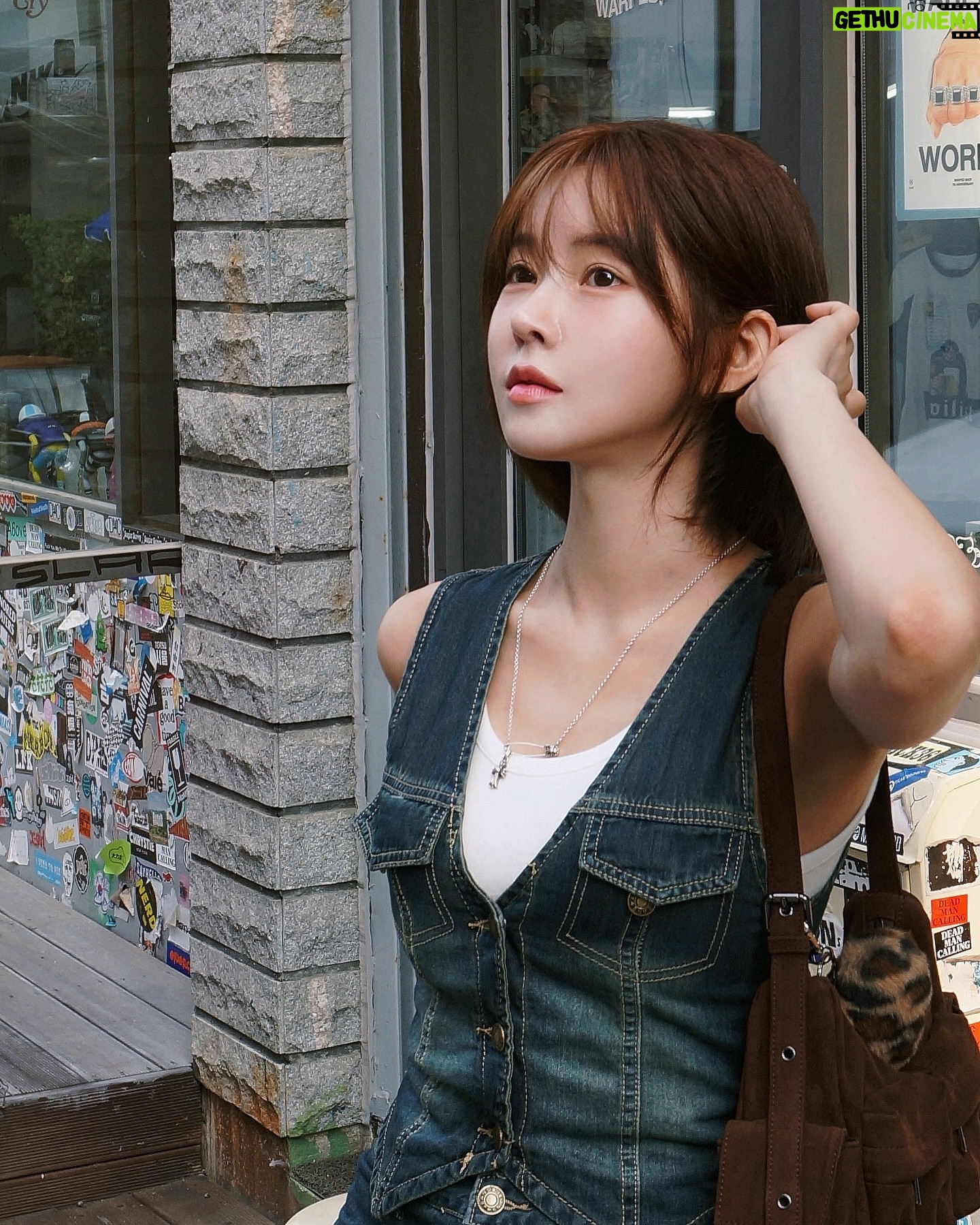 Shin Sae-rom - 1.7K Likes - 나랑 카페가자, 내가 사진 찍어줄게 📸
#fyp #foryou #reels #ootd #korea #협찬 #model