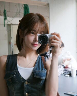 Shin Sae-rom Instagram - 나랑 카페가자, 내가 사진 찍어줄게 📸

#fyp #foryou #reels #ootd #korea #협찬 #model