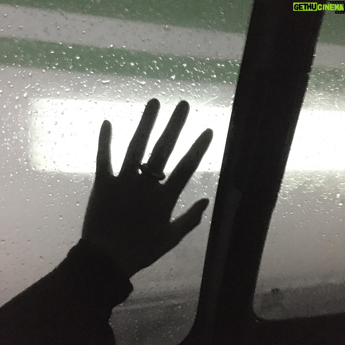 Shin Se-hwi - 7.5K Likes - 雨
