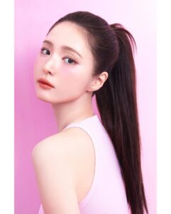 Actress Shin Se-kyung HD Instagram Photos and Wallpapers August 2024