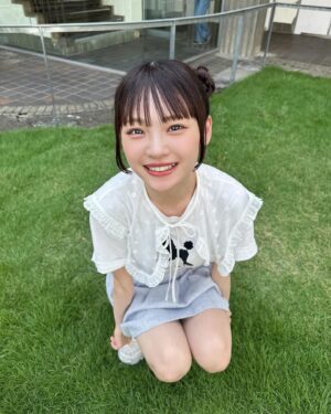 Shinzawa Nao Instagram - しんしんのこと捕まえててね♡

#彼女の私服がかわいい