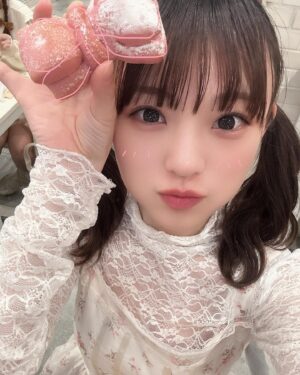 Shinzawa Nao Instagram - この写真で1週間頑張ってね🎀🎼💭

#彼女の私服がかわいい #カフェ巡り #大阪カフェ #阿波座カフェ #リボンパン #フレンチガーリー #バレエコア