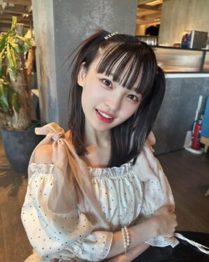 Shinzawa Nao Instagram - 少食やけど美味しそうに食べるから色んな所連れて行ってね♡

#彼女の私服がかわいい #oneafteranotherniceclaup #niceclaup_ootd #大阪カフェ #心斎橋カフェ #心斎橋ランチ #ootd