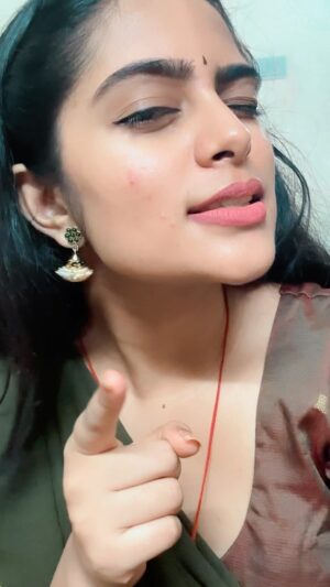 Shiyara Sharmi Instagram - tag that kuttachi 😋

#instareelsindia❤️_instadaily_instacookie_instafella_instashooutout_instareel_instasanitizer_instaindia #tamildialoguestatus #loveislove #trend