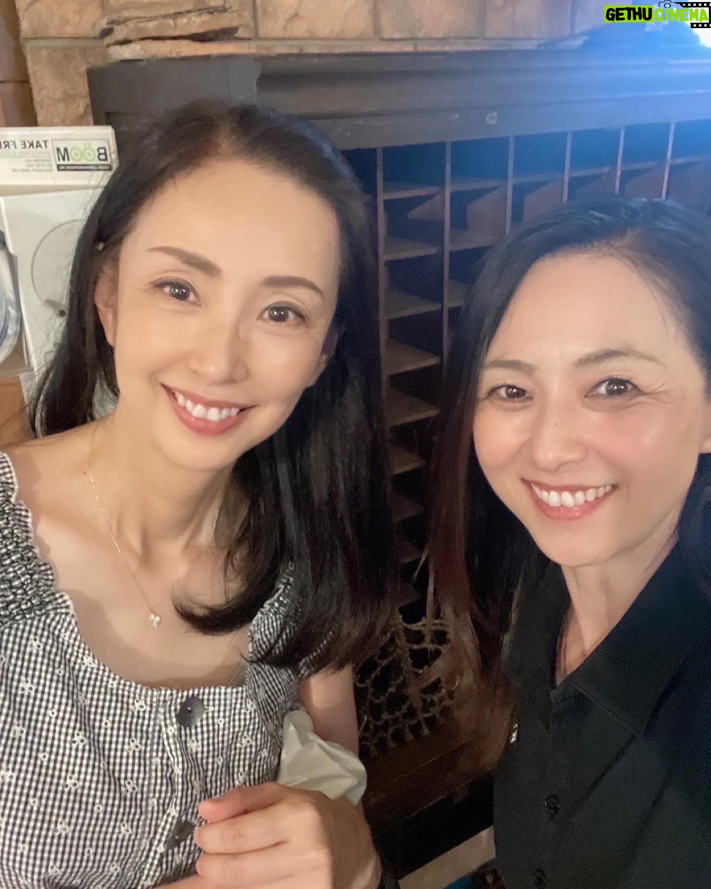 Shoko Tamura - 3.6K Likes - 檜原村にある兜屋旅館の美人女将、岡部ゆみこさんとアサイーボウルを食べながら仕事の打ち合わせ&おしゃべり😊
楽しく有意義な時間を過ごしました✨
@kabutoya_ryokan
@okabeyumiko
@theateronetokyo