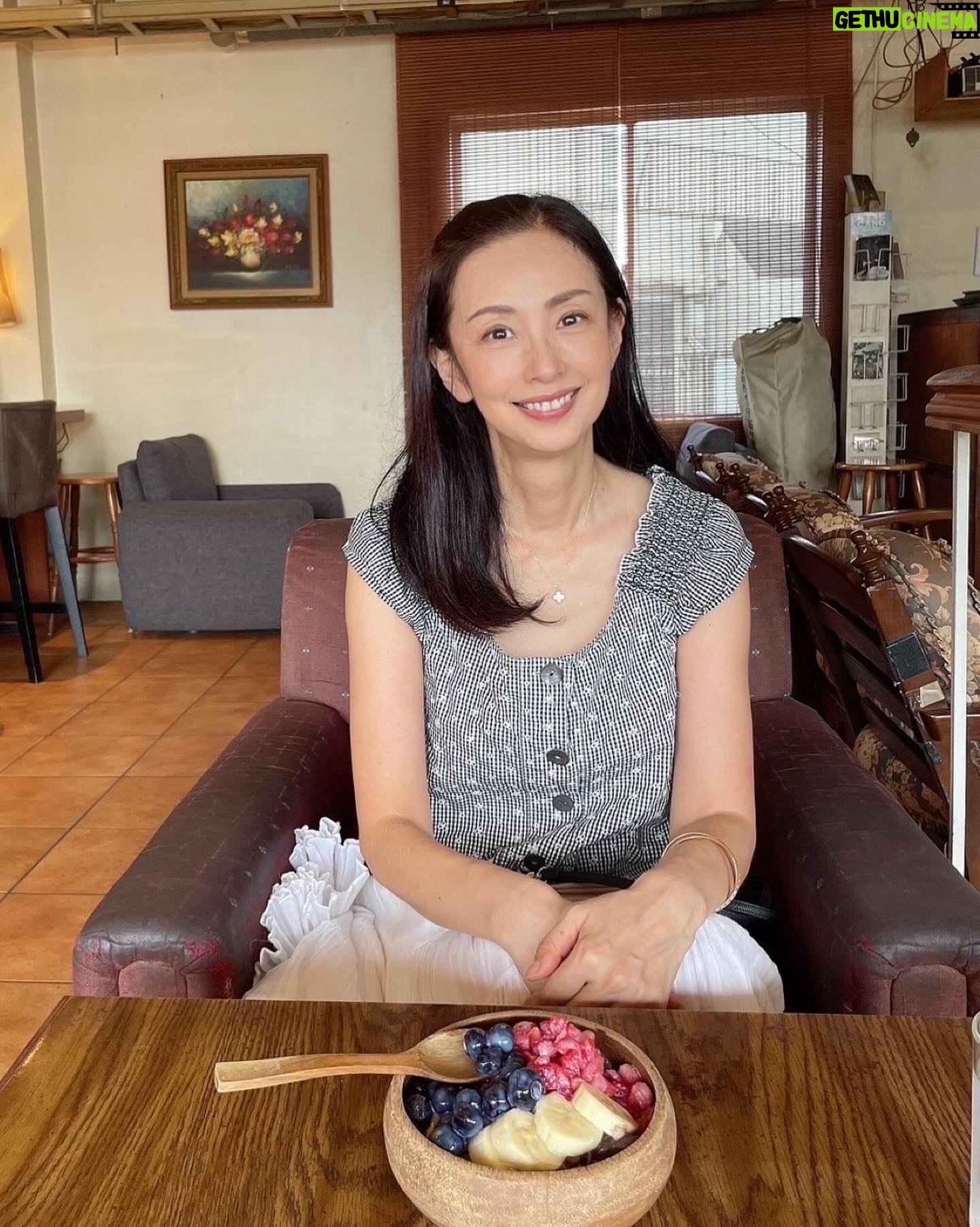 Shoko Tamura - 3.6K Likes - 檜原村にある兜屋旅館の美人女将、岡部ゆみこさんとアサイーボウルを食べながら仕事の打ち合わせ&おしゃべり😊
楽しく有意義な時間を過ごしました✨
@kabutoya_ryokan
@okabeyumiko
@theateronetokyo