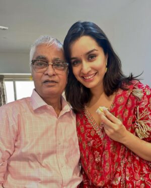 Shraddha Kapoor Instagram - Ganpati Bappa Morya!!! 🙏🏼🙏🏼🙏🏼
