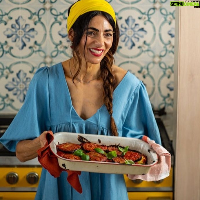 Silvia Colloca - 885 Likes - 1 more sleep until my new book, ITALIAN FAMILY FOOD comes out!
You can find it in all book stores and on line.
This eggplant bake is one of my absolute favourite recipes from the book!
So many easy dishes, family favourites, personal stories and all the tips and tricks to make your life easier in the kitchen!
❤️🇮🇹