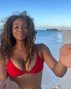 Actress Simone Joy Jones HD Photos and Wallpapers November 2024