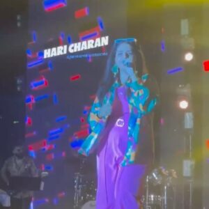 Sireesha Bhagavatula Instagram - What went on the evening of 12/9 at Chettinad Medical college, Chennai 🔥💃🫶🏻💥🎤

One of the best feelings is to sing few of my most fav songs with the one of my most fav singer and musicians! The energy was electrifying ✨
@haricharanmusic @kumaran_dk @bhuvanesh_keys @joshuasatya @derickmcarthur @sharankumarrr @flute_ashish @eye_up_pun ✨

@chet.fusionforums2k24 

Thank you for this Barbie like makeover @glowupbyrathna @sriyasbridalmakeover 💞

Thank you guys for sending over the videos! ❤️