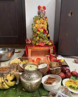 Siri Hanumanth Instagram - Andariki varalakshmidevi vratam Shubhakankshalu🙏🏻🙏🏻