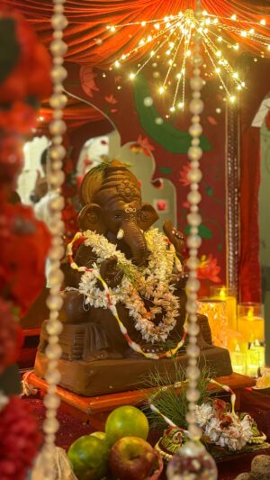 Sneha Jain Instagram - गणपती बाप्पा मोरया, पुढच्या वर्षी लवकर या….🌺🪷🙏🏻
#ganeshchaturthi #ganeshfestival #ganeshchaturti2024