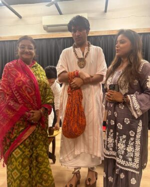 Sneha Paul Instagram - So lucky blessed to meet him. 
#bageshwardhamsarkar 🙏🏻🕉️