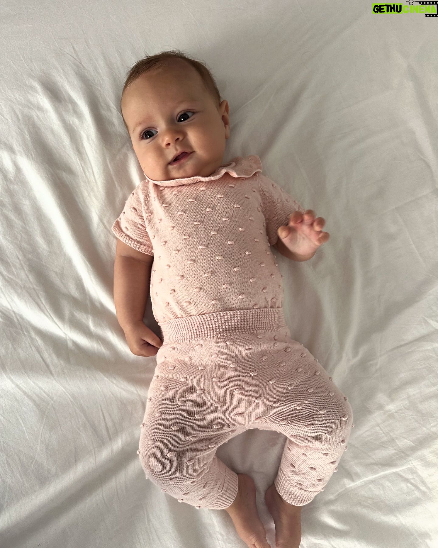 Sofia Arruda - 32.9K Likes - E vocês já fizeram os vossos alongamentos matinais? 🤍