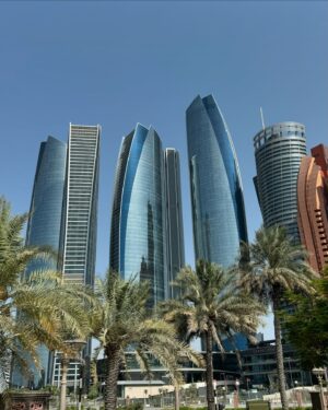 Sofía Suescun Instagram - Día 1 en Abu Dhabi 🇦🇪 
Un poquito de diversión y turisteo.