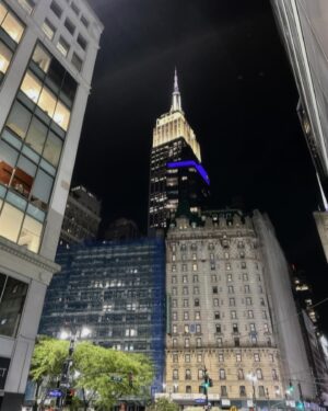 Son Tae-young Instagram - #empirestatebuilding 🤎🏙️