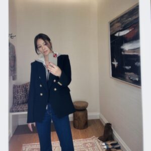 Son Tae-young Instagram - 👗가을준비

#veronicabeard