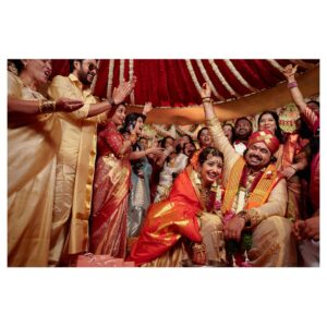 Sonal Monteiro Instagram - Just married and ready for our blockbuster life together 🤗❤️

ನಮ್ಮ ಮದುವೆಯ ಸಂಭ್ರಮದಲ್ಲಿ ಭಾಗಿಯಾಗಿ ಹರಸಿದ ಪ್ರತಿಯೊಬ್ಬ ಪ್ರೀತಿಪಾತ್ರರಿಗೂ ನಮ್ಮ ಧನ್ಯವಾದಗಳು. ನಿಮ್ಮಿಂದ ನಮಗಾದ ಸಂತೋಷಕ್ಕೆ ಮೇರೆ ಇಲ್ಲ 😊♥️

The perfect day made even better by all of you — thank you for your love and blessings as we start this new chapter together ♥️♥️♥️🧿

#TharunSonalTAKEOK 
#wedding #newbeginnings