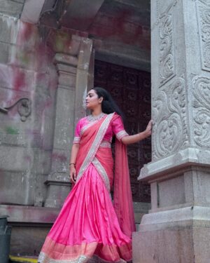 Sonia Singh Instagram - My peaceful place♥️

Lovely costume designed by my loobbee @shilpacouture 

Jewellery : @emmadi_silver_jewellery ♥️