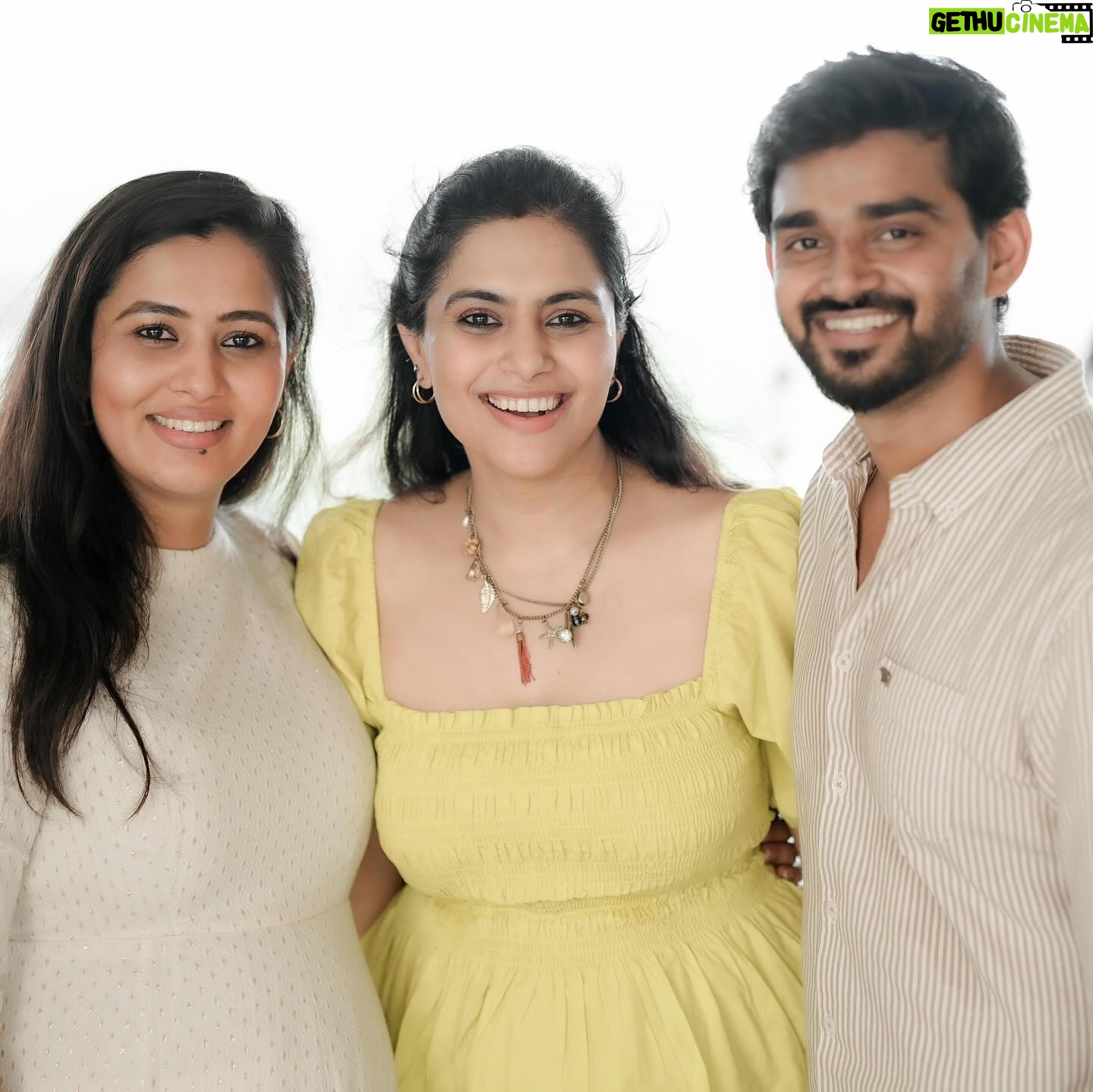 Sonu Gowda - 99.4K Likes - Glimpse of birthday and baby shower celebration, thank you everyone for making it more more special♥️
Indeed it was so unplanned but girls made it a moment to remember ♥️ thank you girls ♥️😇
Location- @topicbengaluru
Photography- @candids_by_umesh @umesh__photography___
Cake and cupcakes- @magnum_patisserie