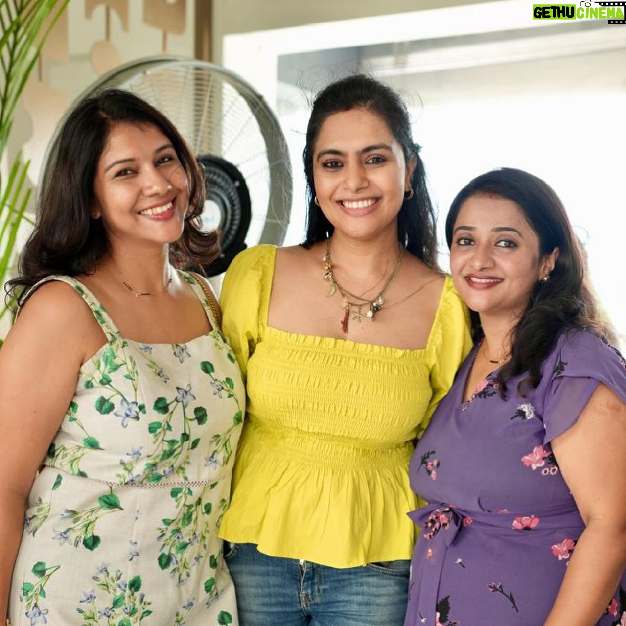 Sonu Gowda - 99.4K Likes - Glimpse of birthday and baby shower celebration, thank you everyone for making it more more special♥️
Indeed it was so unplanned but girls made it a moment to remember ♥️ thank you girls ♥️😇
Location- @topicbengaluru
Photography- @candids_by_umesh @umesh__photography___
Cake and cupcakes- @magnum_patisserie