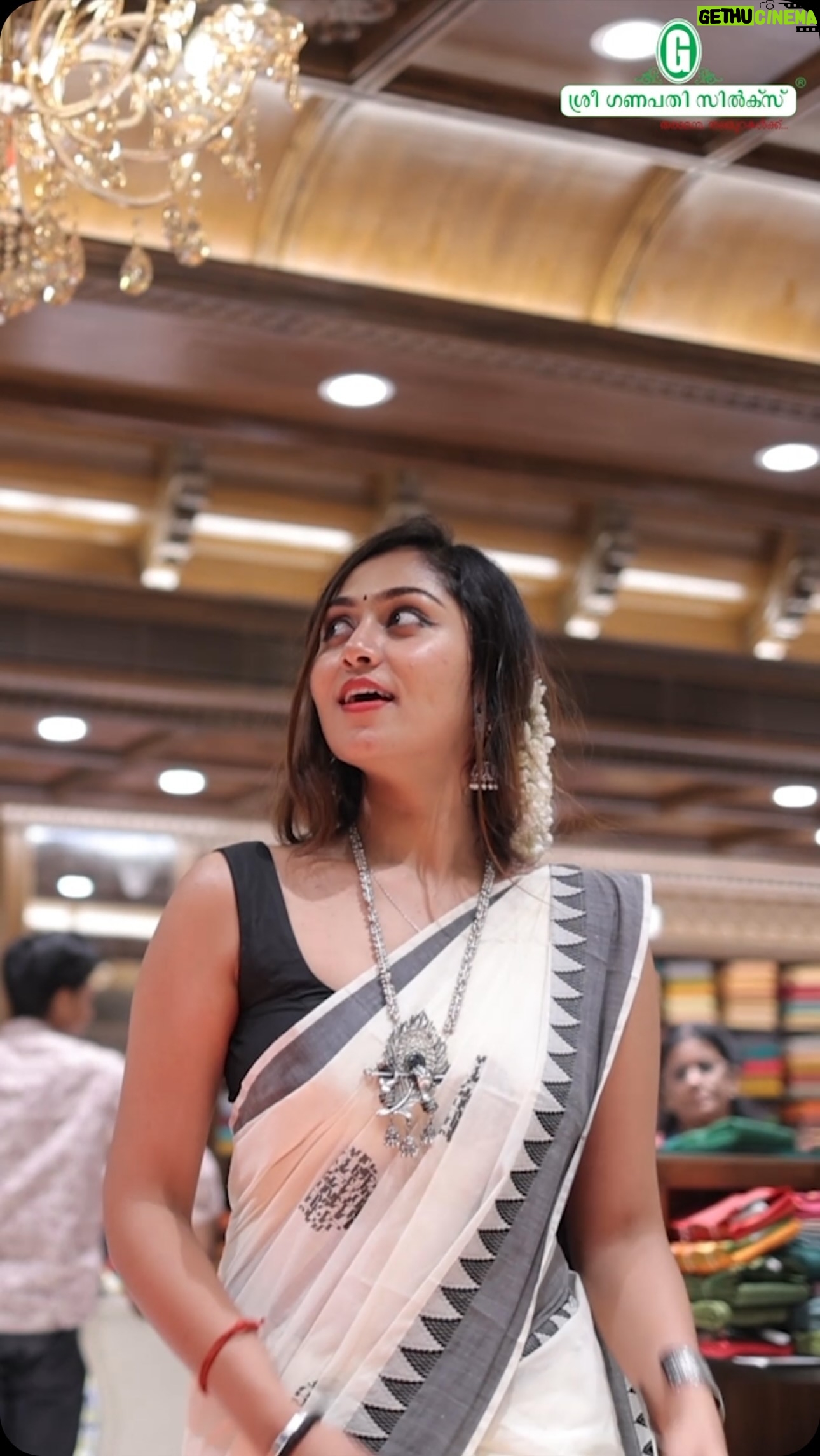 Sreethu Krishnan - 51.5K Likes - Thank you @sriganapathysilks ā¤ļøā¦
I had a fantastic time spending with the Palakkad makkaleyyyyāØ
Do check out their store makkalee .. they have great collections š you guys will love it āØā¦
Beautiful saree was gifted by @toncy.ressen and anitha āØ
Wearing @weaversvillagestore
#grateful #sreethukrishnan #palakkad