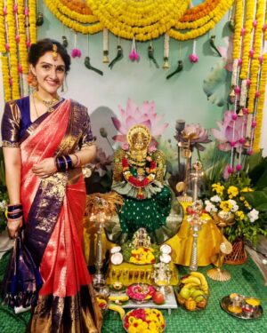 Sridevi Vijaykumar Instagram - Varalakshmi vratham 🙏

Decor:@sdcevents.in 
#varalakshmivratham #varalakshmipooja #tradition #myamman #pooja #prayers #divine #godbless #blessings #mahalakshmi