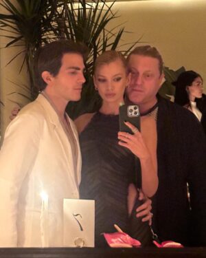 Stella Maxwell Instagram - Friends & fam @montblanc @vman @vmagazine ✨