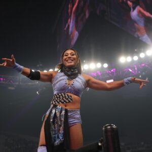 Stephanie Bell Instagram - W-ichin 

#smackdown