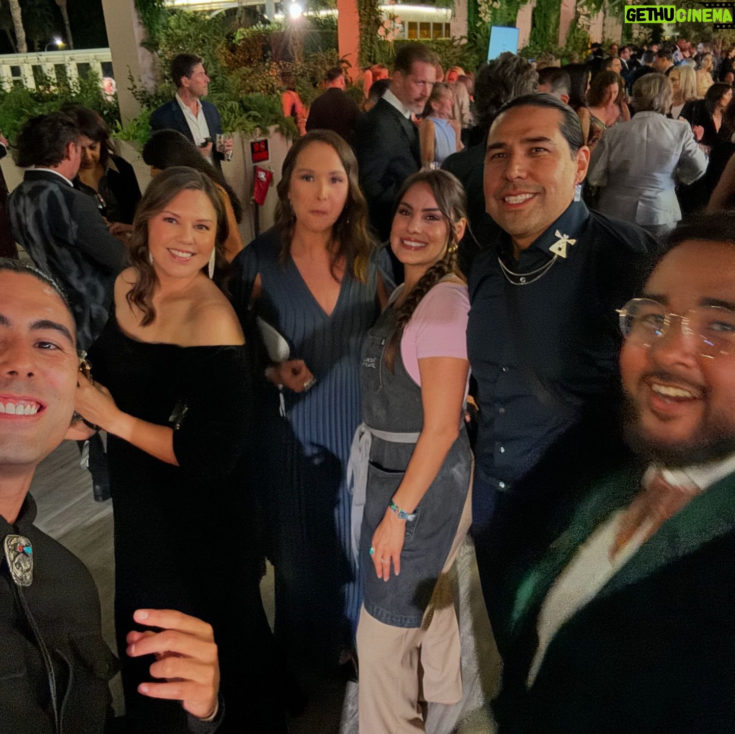 Stephanie Despain - 16.7K Likes - Last Nights Emmy’s after party was so much fun! I got to meet amazing ppl, see friends and LEGENDS from Indian Country and serve Bison burgers all night! 🍔
Apron patches @urbannativeera 🪶
@disney @abernethysla @musiccenterla #emmys2024