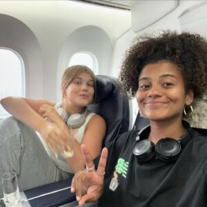Stephanie van Eer Instagram - omdat het leven vieren leuker is met jullie 💕 love jullie heel erg

bedankt voor de felicitaties, voel me heel jarig 😸