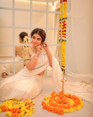 Subiksha Kayarohanam Instagram - An Onam elephant umbrella cutwork motif saree is a traditional garment which we have specially curated for cultural and festive designs. 

Special onam edition 2024 with @subiksha_kaya 

Makeup : @kaviyaartistry_off 
Photo : @dhanush__photography 
Hair : @achusai_artistry 

#onam #onam2024 #onamedition #newedition #newpost #newcollection #handwork #cutwork #cutworksarees #pure tissue #custommade #traditional #traditionalattire #malayalam #malyali #keralasaree