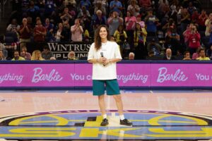 Actress Sue Bird HD Photos and Wallpapers December 2024