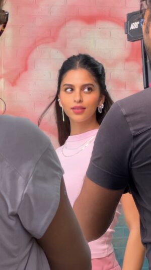 Suhana Khan Instagram - BTS with @maybelline_ind 🧸🫧