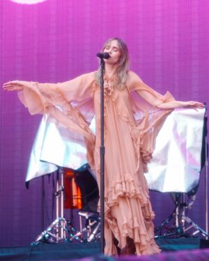 Suki Waterhouse Instagram - Eras tour outfit!!! @chemena @chloe made me the dress of my dreams 💕 styled by @robzangardi @cassymeier_stylist jewellery by @tiffanyandco hair and makeup by @linneanordberg @therileykate 🍓