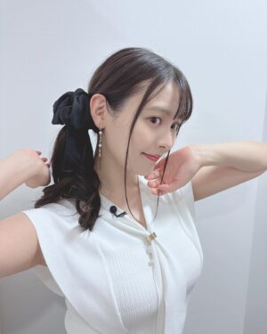 Sumire Uesaka Instagram - 夜あそびでーす！
9月ですよう！！！
このみさんがゲストです！！

ヘアメイク　@ri_sa_ku_ra_ 
衣装　@stylist_tanakaayumi