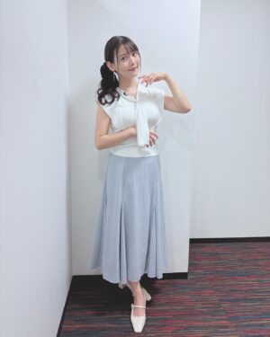 Sumire Uesaka Instagram - 夜あそびでーす！
9月ですよう！！！
このみさんがゲストです！！

ヘアメイク　@ri_sa_ku_ra_ 
衣装　@stylist_tanakaayumi