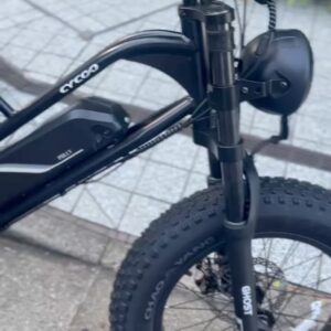 Sumire Yoshida Instagram - My new CYCOO🚲🎀

かっこいい電動自転車が私の相棒に♡
あいにゃんがいつも乗ってるのがアツすぎて、
私もお揃いにしたんだけどこの前一緒に乗って帰った🤍

警視庁に認められてる自転車だから公道でも安心して乗れるの！久々の自転車だからあいにゃんの後ろを着いてった😂👒
「すぅ〜！ついてきてる〜！！？」って心配しながら誘導してくれてかっこよかった笑

車の免許を取る取る詐欺をしているんだけど
この電動アシスト自転車はこんなにかっこいいのに免許不要だからまた免許取得が先延ばしになりそう🙂‍↔️♡笑

スタイリッシュでかっこいいからたくさん乗るんだ〜♡

#CYCOO #サイクー　#電動アシスト自転車　#PR #GHOST