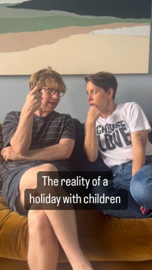 Suzi Ruffell Instagram - Holidays with children!