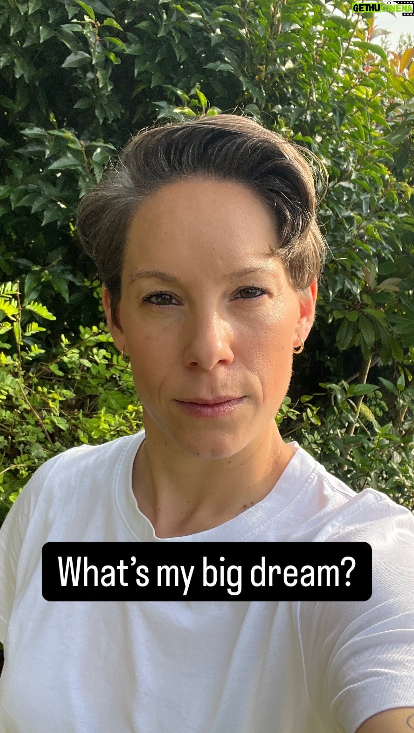 Suzi Ruffell - 2.2K Likes - Whatās my big dream?
Be honest is yours the same?