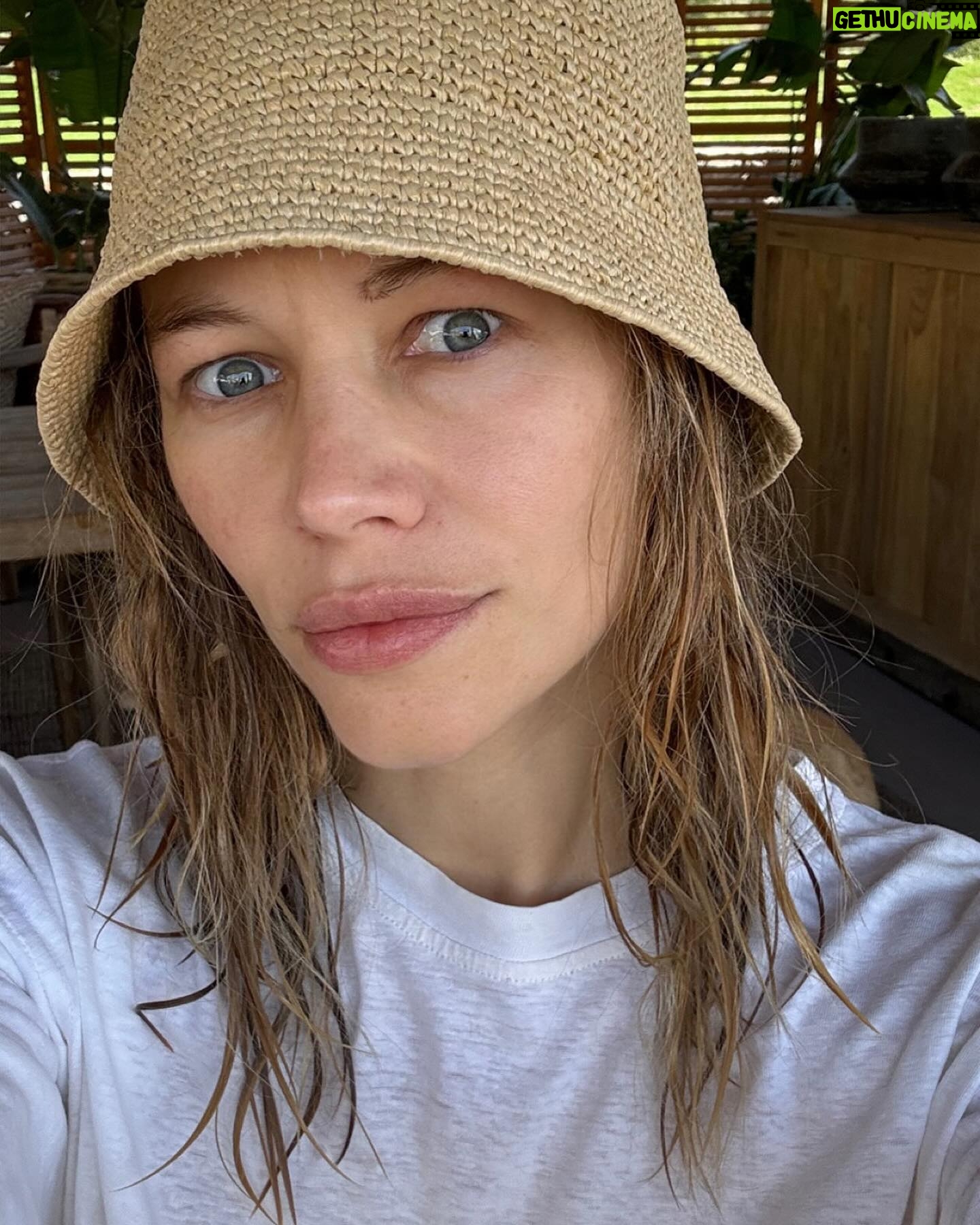 Svetlana Ustinova - 2.2K Likes - Summer hats