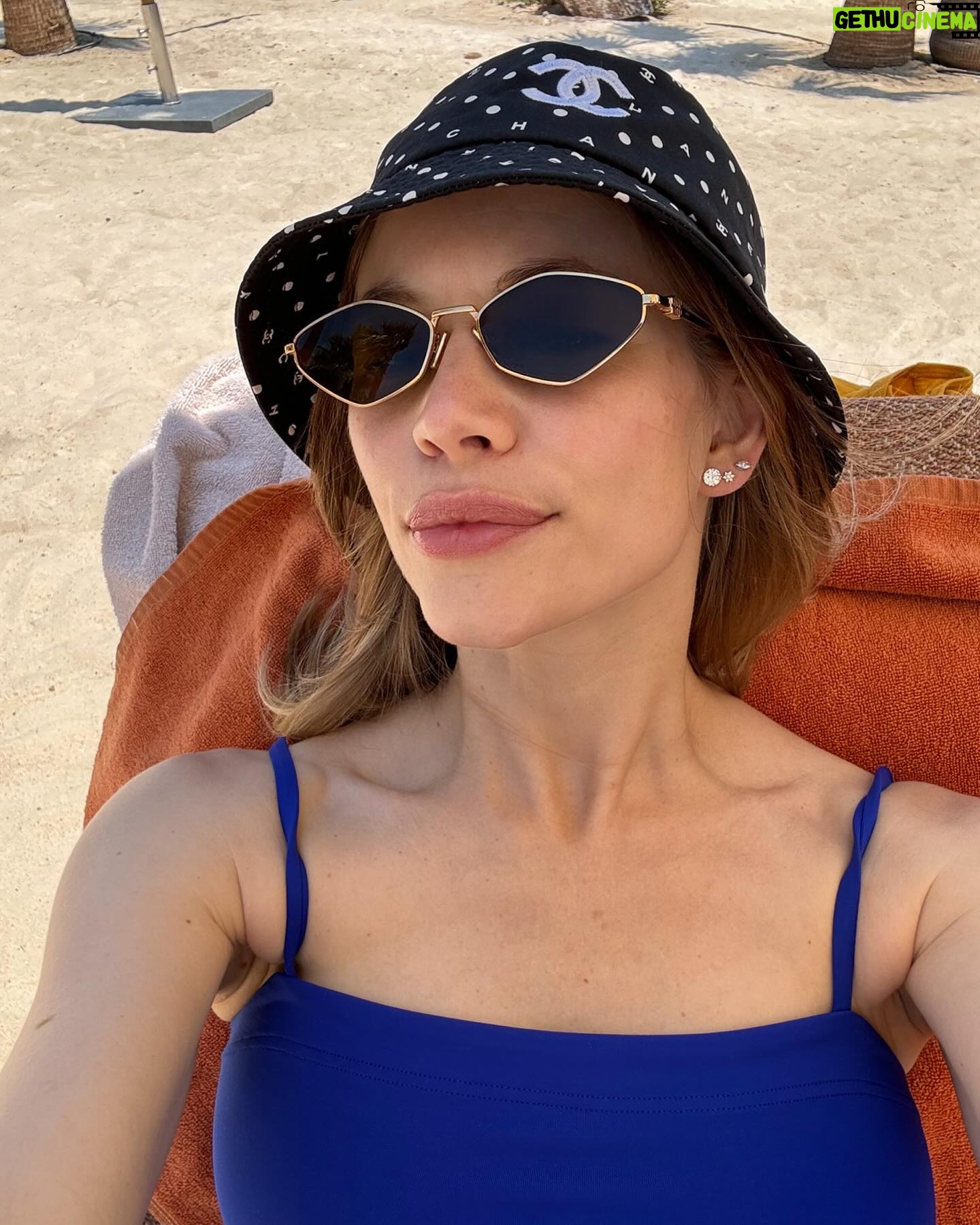Svetlana Ustinova - 2.2K Likes - Summer hats