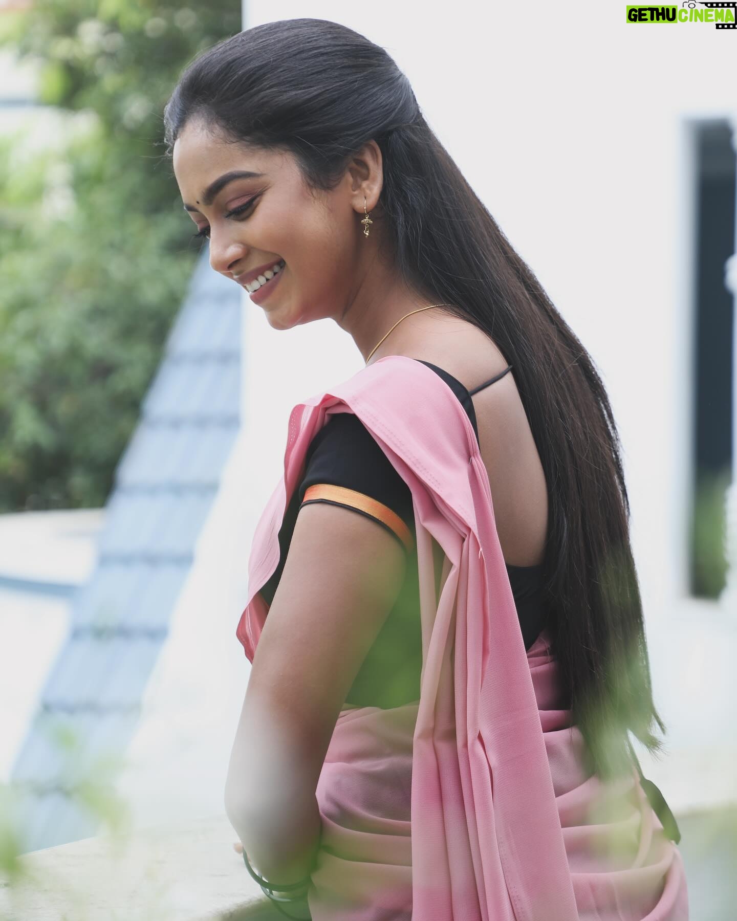 Swathi Konde - 42.3K Likes - 💗🖤Leave a 🌻 if you’re a fan of village life.
#nature #photography #naturephotography #love #travel #photooftheday #instagood #beautiful #picoftheday #photo #instagram #naturelovers #art #landscape #like #follow #travelphotography #bhfyp #happy #sunset #ig #wildlife #summer #life #sky #beauty #mountains #flowers #photographer #instadaily