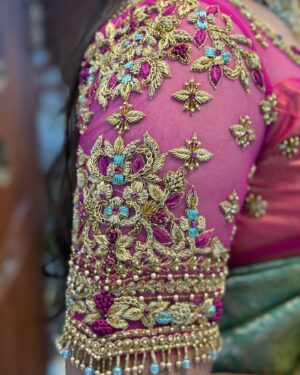 Swetha Khelge Instagram - There is no better ornament than your confidence.
Always carry it on your sleeves.

Saree -  A.S Babu Shah
Blouse- @l_b_prakash_designers 
Jewellery- @jewelleryforrent_lotusbridal 
Bangles @threads_and_kundans 
Hair @glamup_by_ranjithagowda 

#swethakhelge #kannethireythonrinal #kalaignartv #beingshakti #loveforsaree #semibridalset