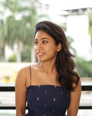 Swetha Venugopal Instagram - sometimes when you go looking for what you want, you run right into what you need 

In my unfiltered blue era 💙🪁🦋!