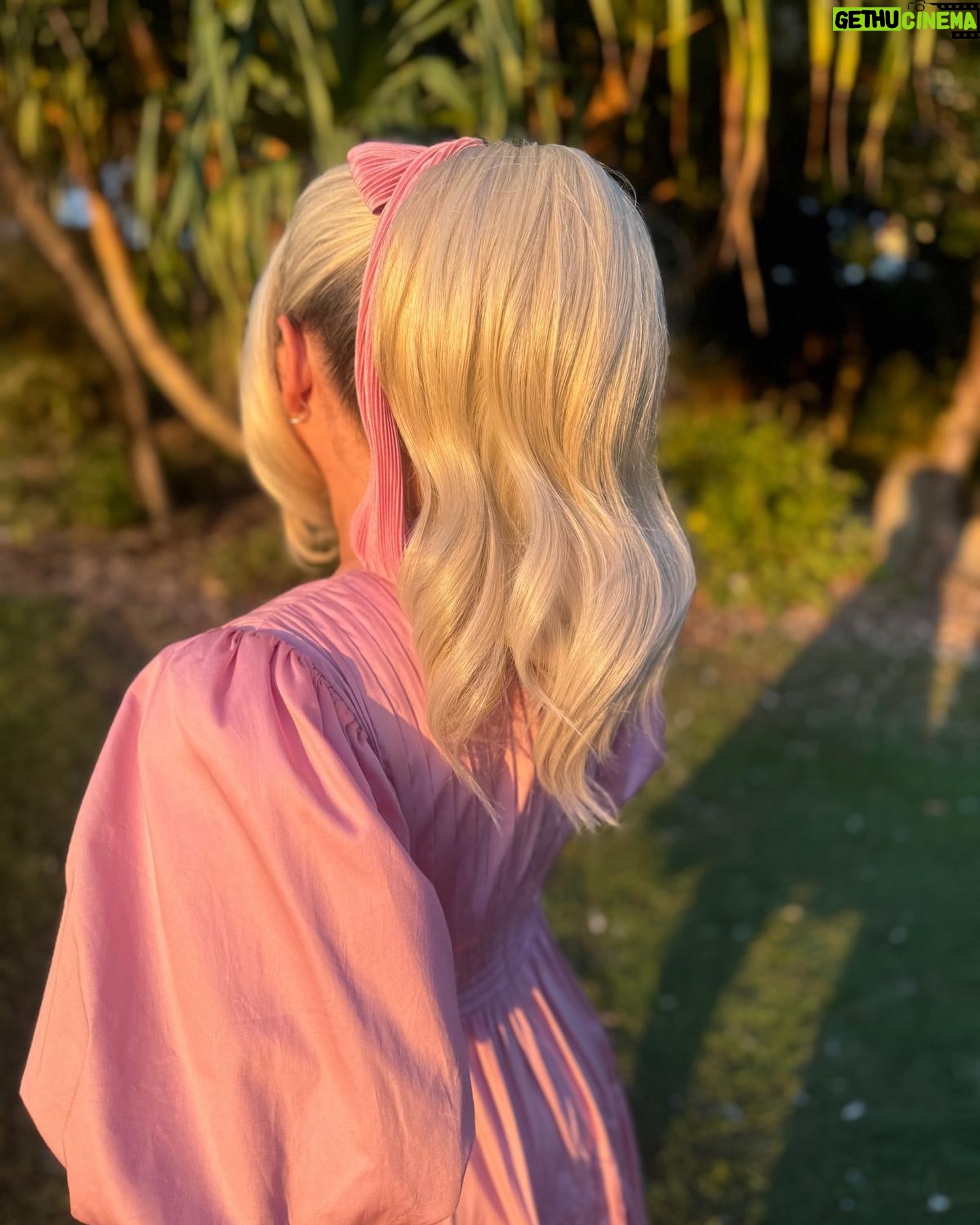 Tanya Hennessy - 17.9K Likes - Category is … bridesmaids hair must be iconic (hair by @sarahlaidlaw and faces by @audreygriffen, dresses @_aje_ & earrings and jewels are @theofficialpandora ) @audreygriffenmakeup @alysiabridgerevents @jessbridger @ashleamcc @lannylu_ @amylouise2020 @courtneyturtonsworld