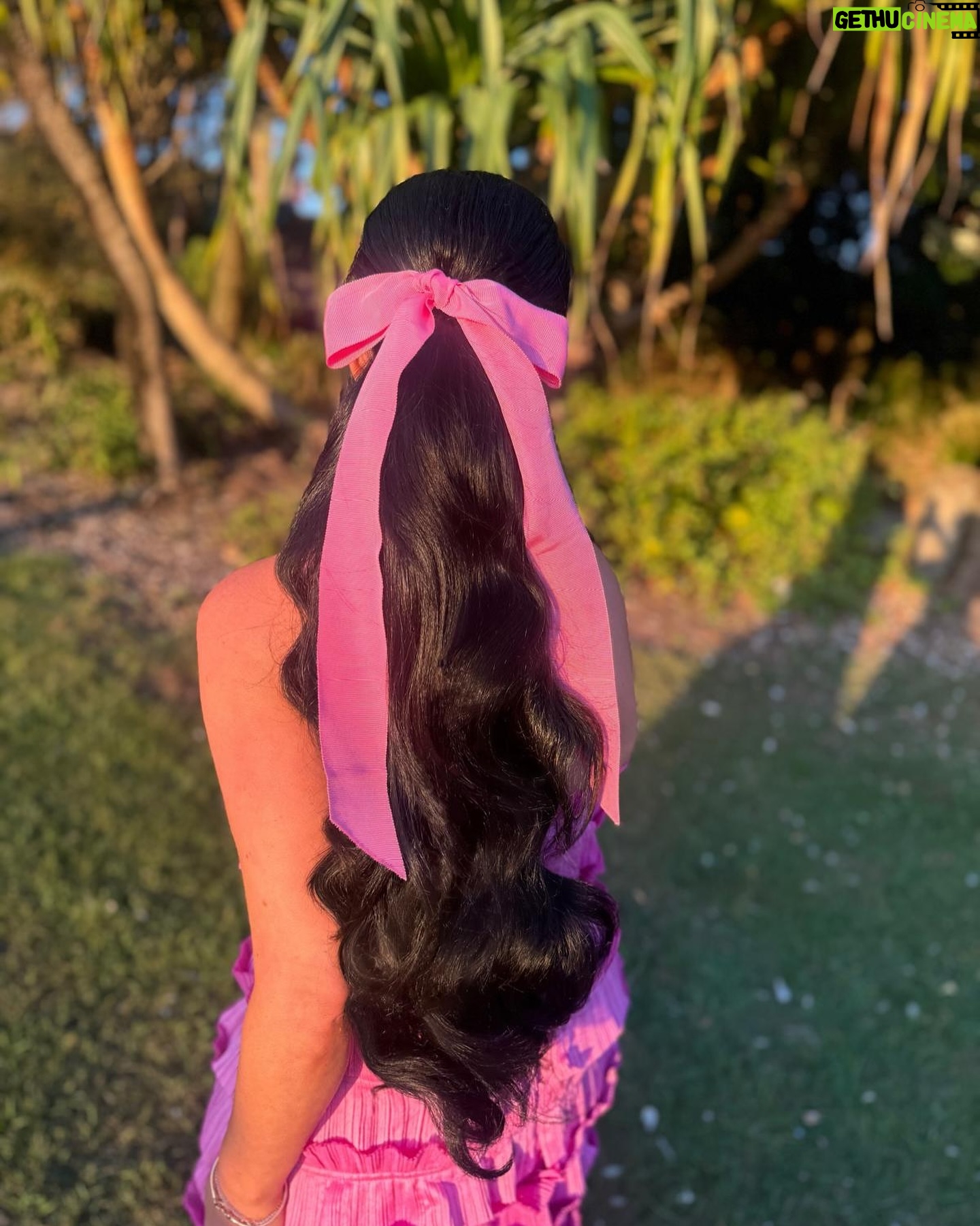 Tanya Hennessy - 17.9K Likes - Category is … bridesmaids hair must be iconic (hair by @sarahlaidlaw and faces by @audreygriffen, dresses @_aje_ & earrings and jewels are @theofficialpandora ) @audreygriffenmakeup @alysiabridgerevents @jessbridger @ashleamcc @lannylu_ @amylouise2020 @courtneyturtonsworld