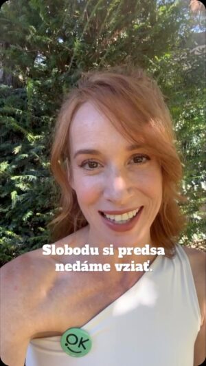 Tatiana Pauhofová Instagram - ❤️‍🔥 Slovenská kultúra potrebuje aj teba! Príďte podporiť boj proti deštruktívnym krokom vedenia MK SR už 19.9.

Protesty sa budú konať v týchto mestách:
📍Bratislava, Námestie SNP, 18:00
📍Košice, Dolná Brána, 18:00
📍Nitra, Pešia zóna (Štefánikova trieda 4/7), 17:00
📍Žilina, Nová synagóga, 16:00
📍Banská Bystrica, Námestie SNP, 17:00
📍Rimavská Sobota, Hlavné námestie, 18:00
📍Spišská Nová Ves, Radničné námestie, 18:00
📍Lučenec, Námestie republiky, 18:00
📍Trnava, Balkón Divadla Jána Pálárika, 18:00
📍Rožňava, Námestie baníkov, 18:00
📍Partizánske, Fabrika umenia, 18:00
📍Martin, Schody pri Turčianskej galérii, 19:00
📍Bardejov, Radničné námestie, 18:00
📍Liptovský Mikuláš, Nám. osloboditeľov 1, Socha Janka kráľa, 18:00
📍Ďalšie mestá sa postupne pridávajú!

💢 Slovensko čelí náročným chvíľam. Aj my s obavami sledujeme ničivé následky extrémneho počasia a vyjadrujeme solidaritu so zasiahnutými. Popri aktuálnej situácii však považujeme za potrebné pokračovať aj v našich snahách v oblasti kultúry. 

⛔️ Kultúra na Slovensku má za sebou leto plné deštrukcie. Ministerstvo kultúry SR pokračuje v personálnych čistkách, blokuje obnovu pamiatok, útočí na ľudí v kultúre, dramaticky znižuje inštitúciám rozpočty, prepúšťa zamestnanectvo a ruší expertné sekcie. Tisícky ľudí v stovkách kultúrnych organizácií po celom Slovensku sú v štrajkovej pohotovosti. 

Žiadame zabezpečenie odborného a kompetentného riadenia rezortu kultúry a bezodkladné zastavenie deštruktívnych zmien v tomto rezorte. Pridajte sa k nám!

Podporte aktivity Otvorenej Kultúry na https://donio.sk/zachranme-kulturu-na-slovensku (link v bio)